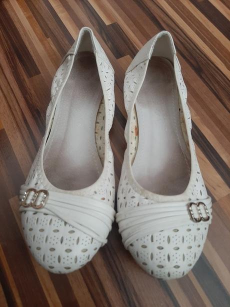 2 x krémové balerínky velk. 39., 39