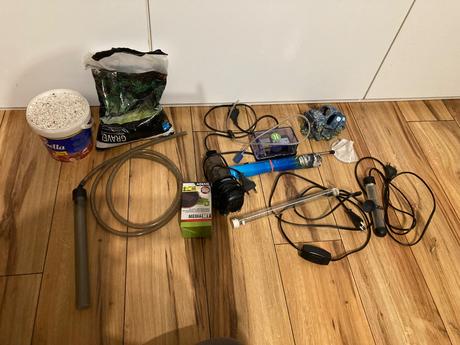 Akvárium s výbavou, 