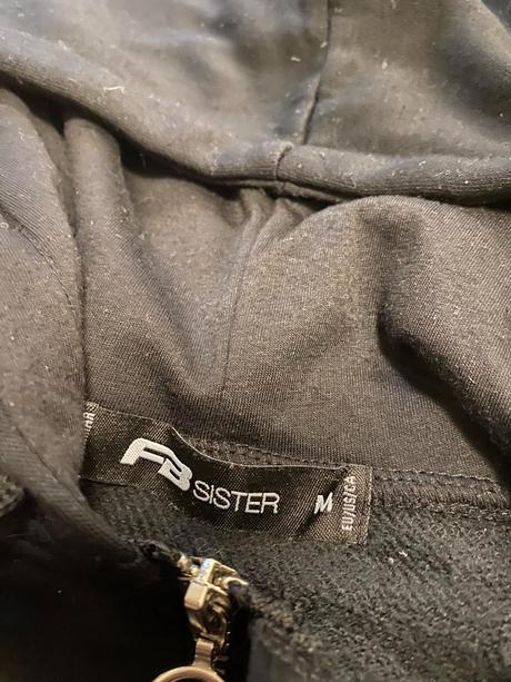 Kvalitná mikina bez poškodenia s-m, new yorker,s