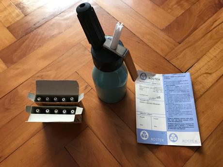 Šľahač smotany rostex 0,25 l,