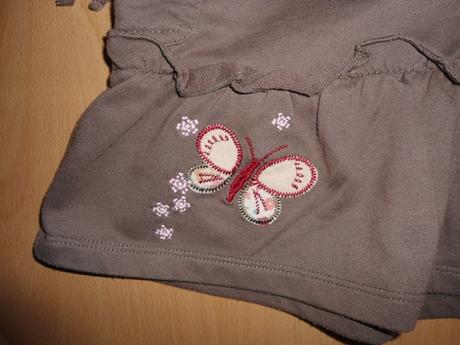 Hneda dievcenska suknicka, 122