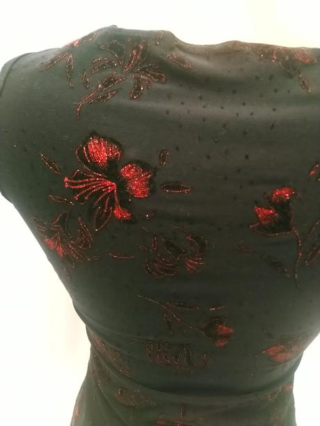 Elastický čierny top, červený vzor, france, xs/s, s