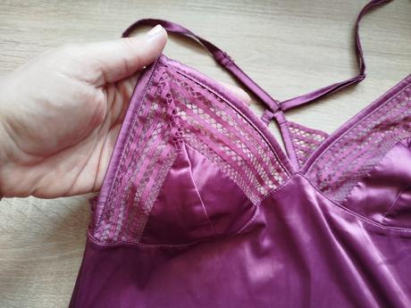 Kvalitna nocna košeľa, s