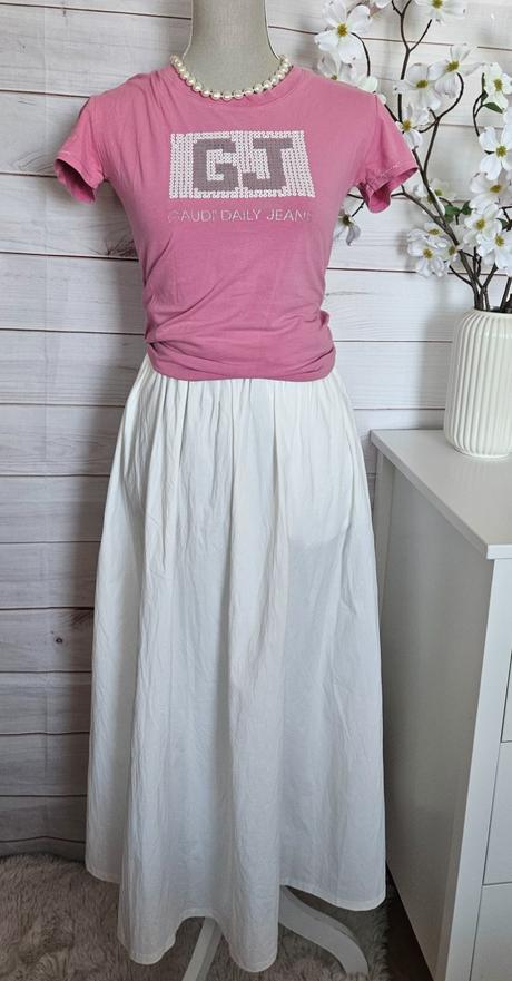 Pekné tričko gaudi, gaudi,s