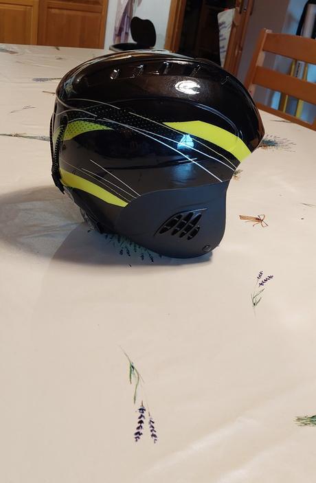 Lyžiarska prilba, alpina sports,s