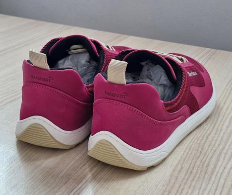 Barebarics wanderer - dark pink 43 x324, be lenka,43