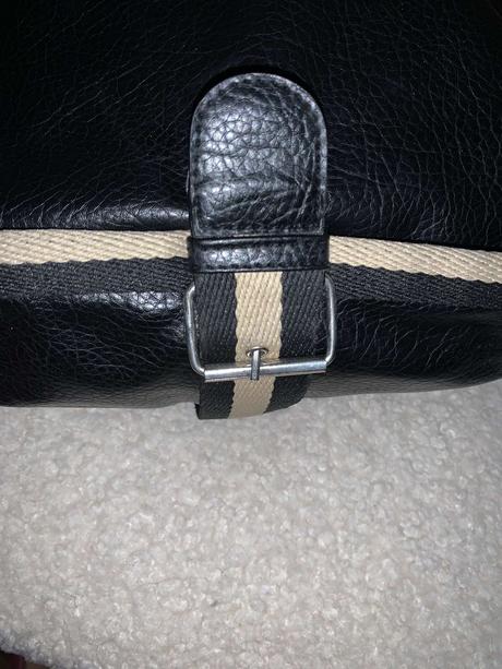 Crossbody kabelka,
