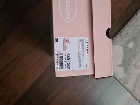 Sandalky, graceland,38