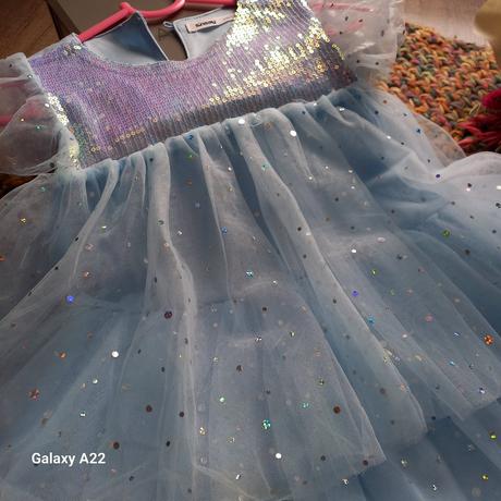 Šaty 110, sinsay,110