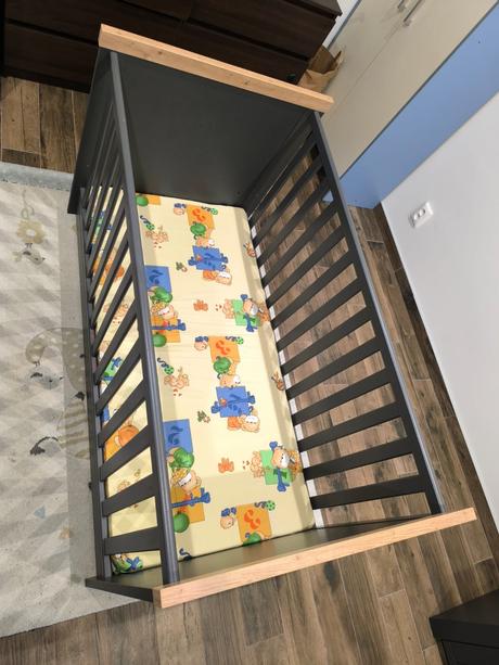 Predám detskú postielku., šírka (cm): 70,dĺžka (cm): 140