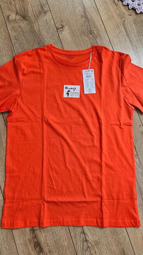 Tričká, reserved,158