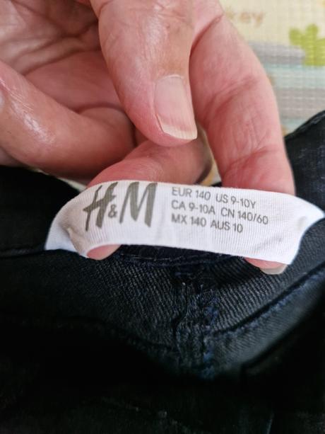 Tristvrtaky, h&m,140