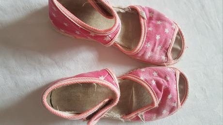 Zadarmo k nákupu dievčenské papučky zn. mld, mld,<17