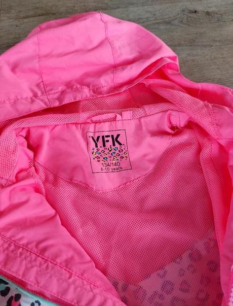 Dievčenská prechodná vetrovka, 134