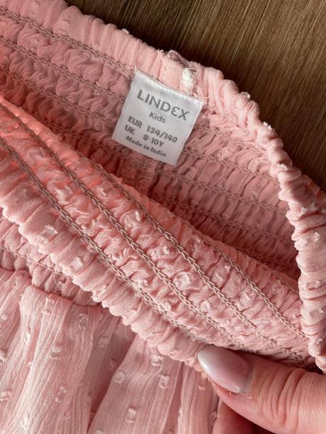 Sukna sviatočná, lindex,134