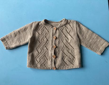Ručne pletený svetrík, 80
