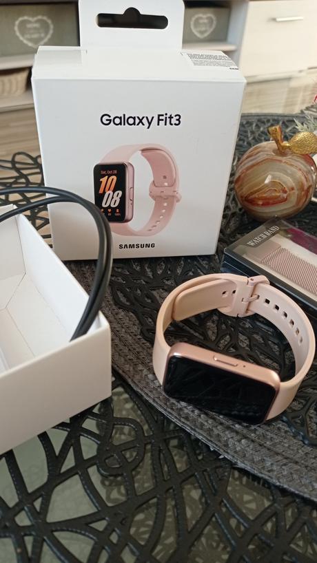 Hodinky samsung galaxy fit 3+nový remienok, samsung
