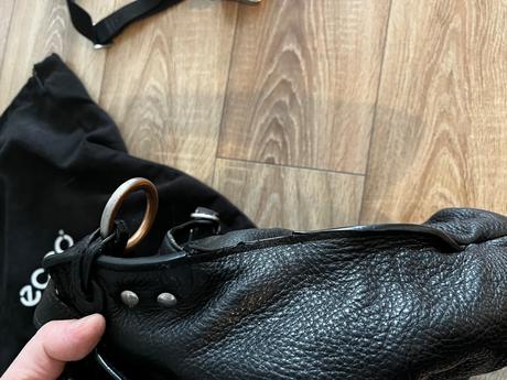 Väčšia celokožená kabelka, ecco