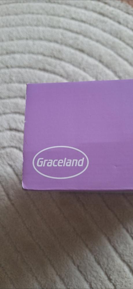 Poltopánky, graceland,40