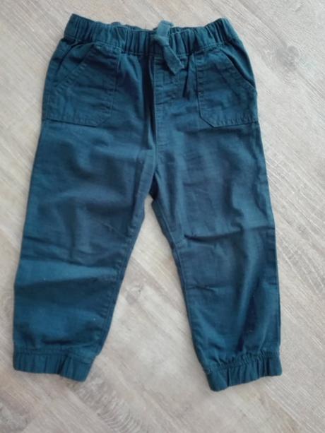 Nohavice tmavomodre, f&f,92