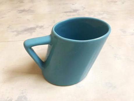 Šikmý hrnček 2 ks, 