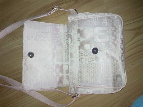 Nepouzivana kabelka, 