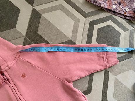 Next mikinka, next,86