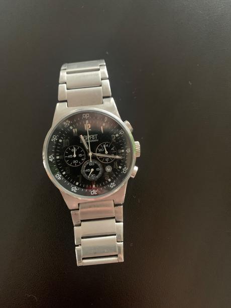 Esprit hodinky malo nosene, esprit