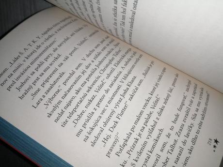 Moja telocvikárka je vládkyňa mimozemšťanov, 