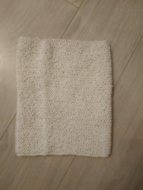 Nákrčník - štrikovaný biely, 