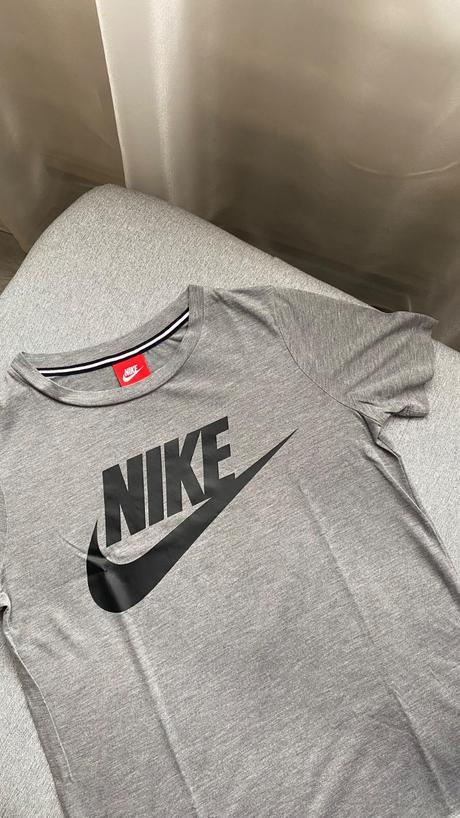 Dámske nike tričko, nike,s