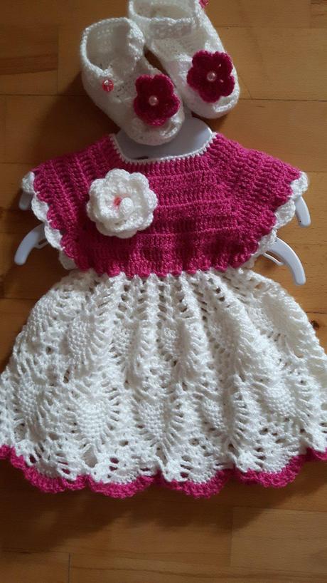 Hačkované šatočky, 68