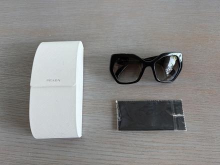 Dámske slnečné okuliare prada, prada