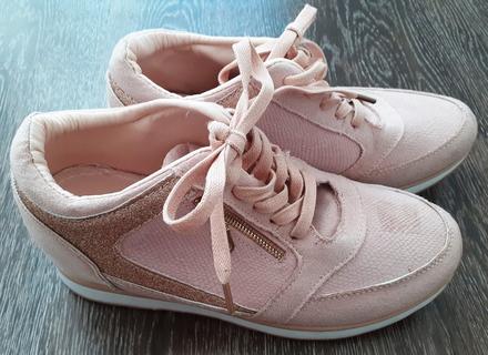 Tenisky na platforme, 40