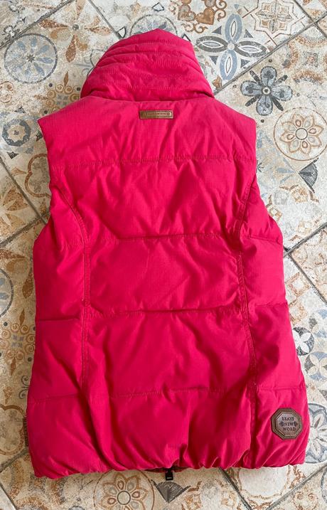 Hrubá vesta naketano, s