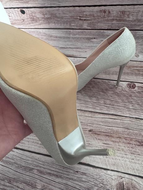 Elegantné strieborné lodičky veľ 37, 37