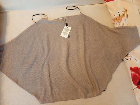 Krásny svetrík s motýlim strihom jacqueline de yon, m