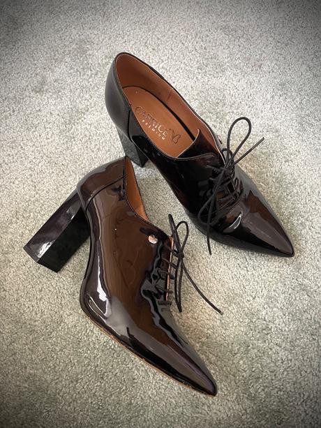 Lakované topánky na podpätku, 40