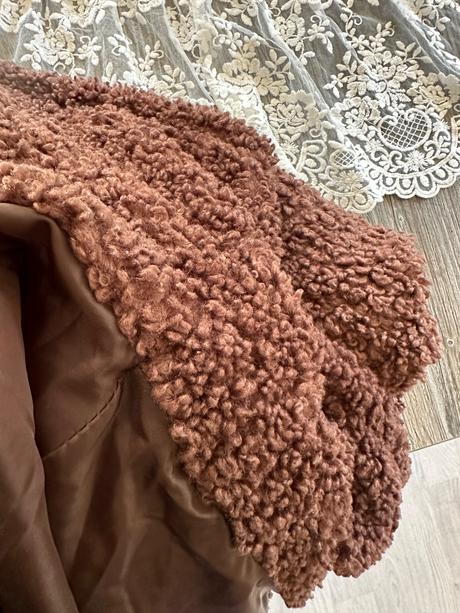 Čokoládový teddy kabat, s