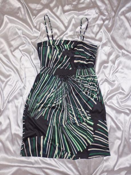 Letné šaty na ramienka, 42