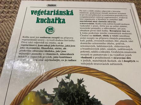 Vegetariánská kuchaŕka červený karel a drahomíra,