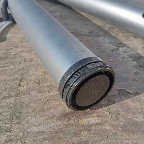 Stolová noha - kovová, 