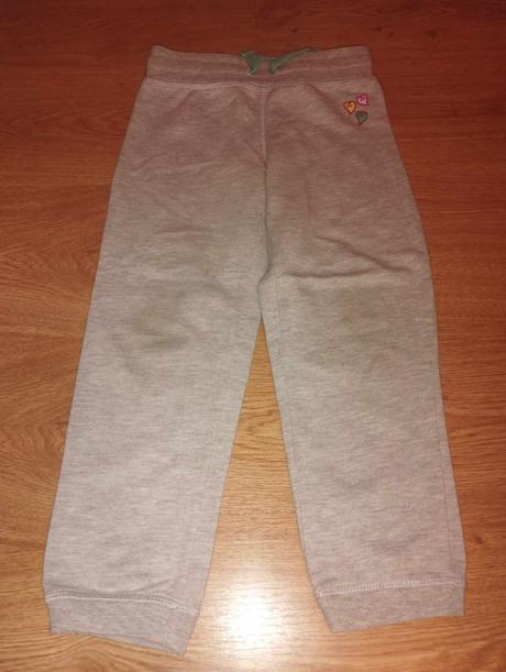 Tepláky 110/116, lupilu,110