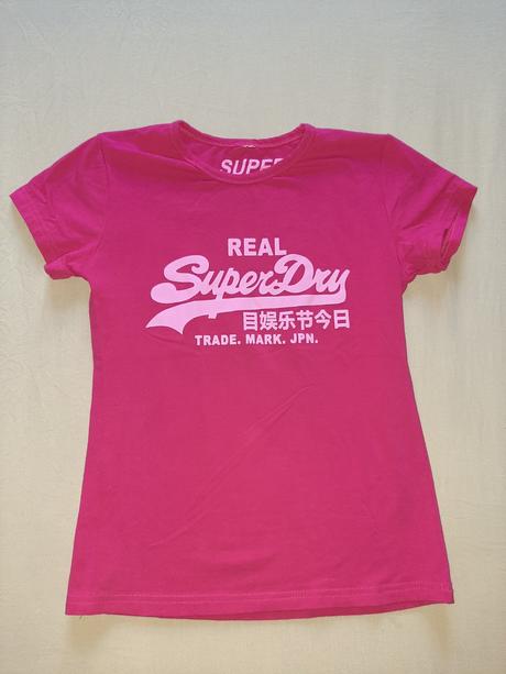 Cyklámenové tričko., 152