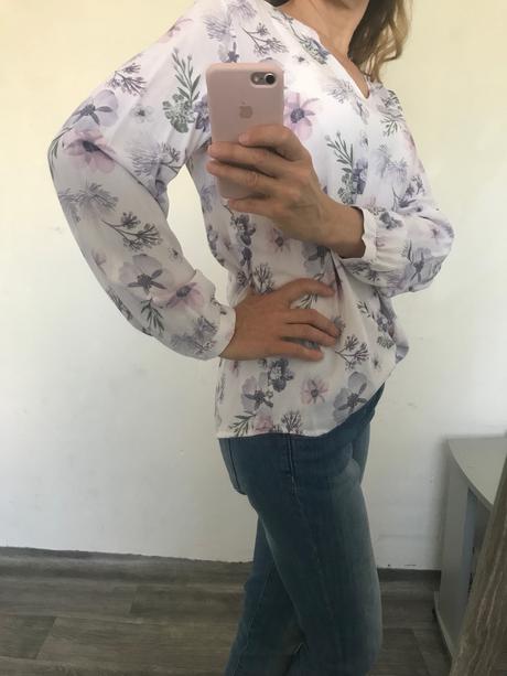 Biela príjemne ľahká blúzka, m / s