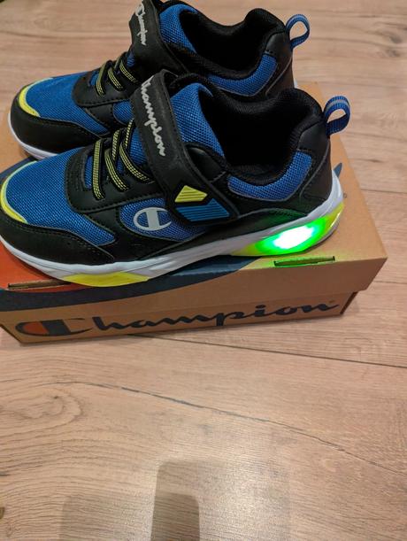 Tenisky 32, champion,32