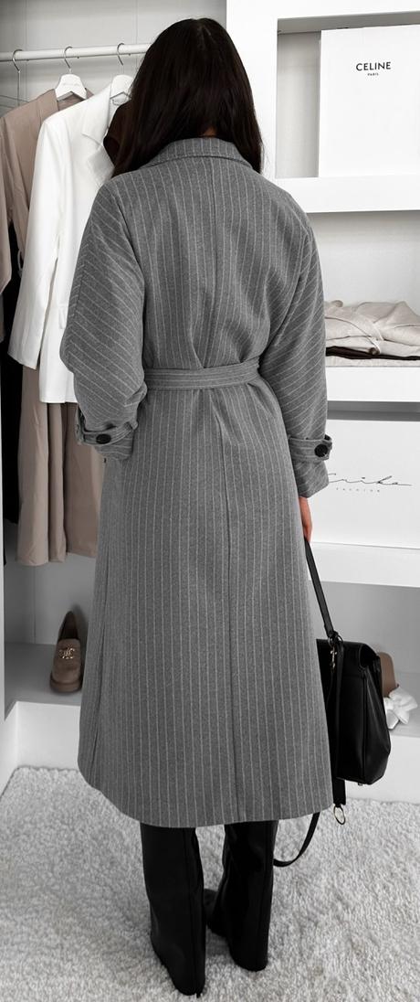 Svetlosivý dlhý pruhovaný kabát seppy, 