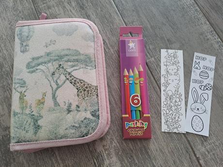 Školský peračník +pastelky,