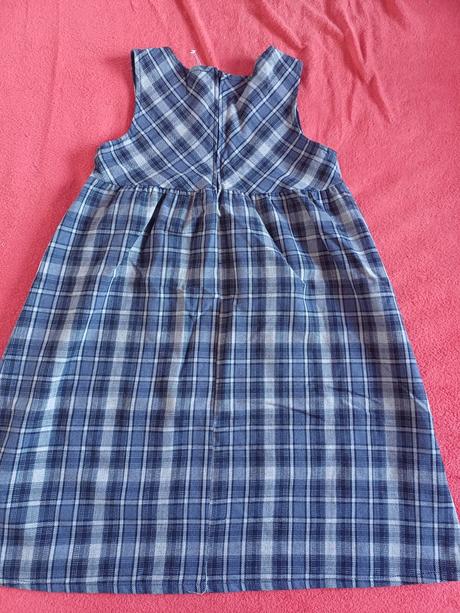 Dievčenské šaty, 140