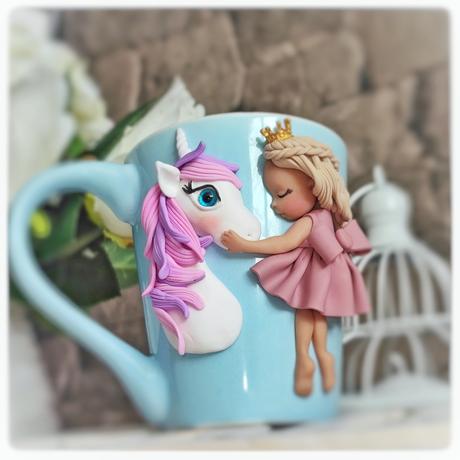 Hrncek modelovany polymérovou hmotou,